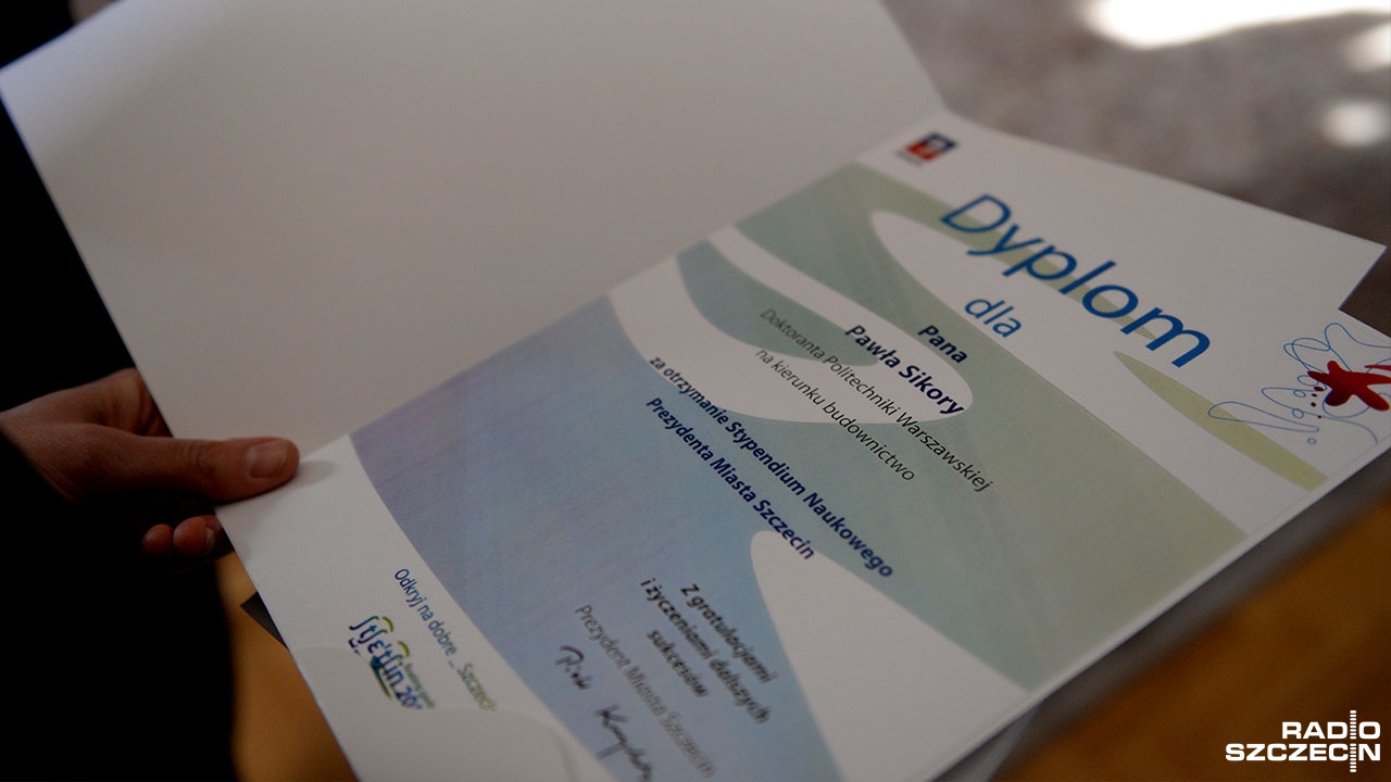 1000 zł dla studenta, 3 tysiące dla doktoranta - w poniedziałek mija termin składania wniosków o Stypendium Prezydenta Miasta Szczecin.