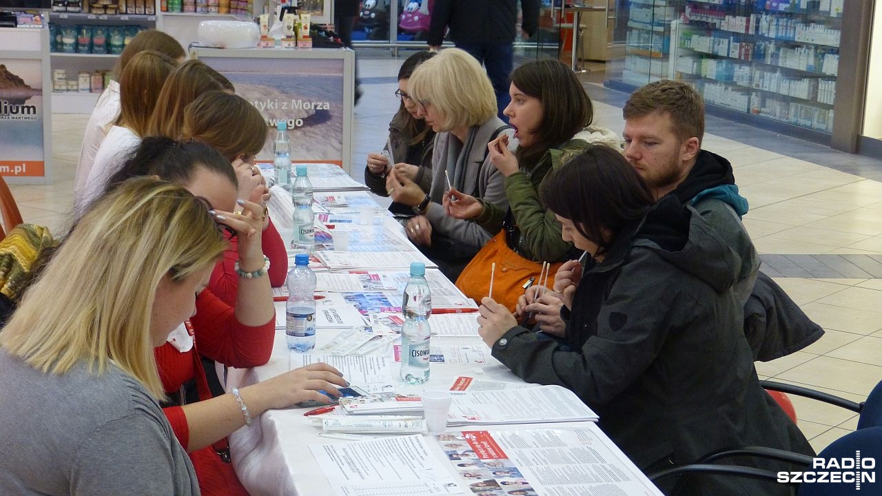 Mieszkańcy Szczecina w niedzielę mogą zarejestrować się jako potencjalni dawcy komórek macierzystych krwi lub szpiku. Akcję organizuje największa baza dawców szpiku w Polsce, Fundacja DKMS.