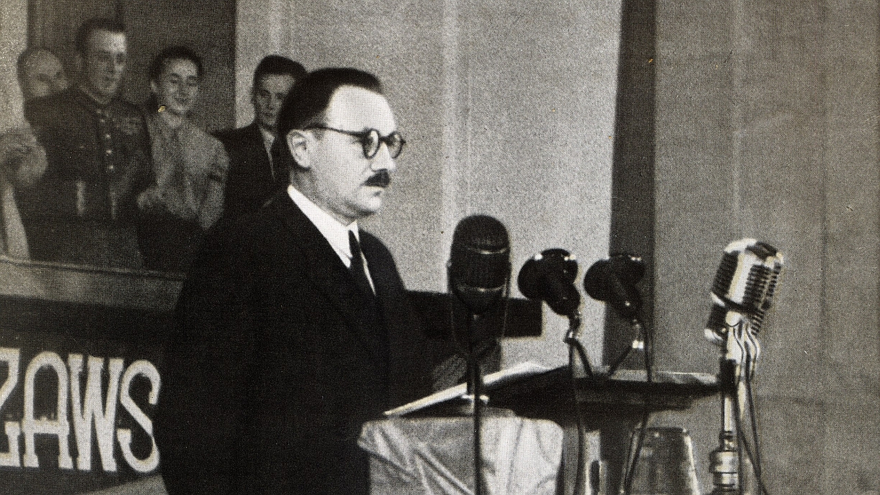 Bolesław Bierut i Nikita Chruszczow nie są już honorowymi obywatelami Szczecina. Decyzję w tej sprawie podjęła we wtorek szczecińska rada miasta.