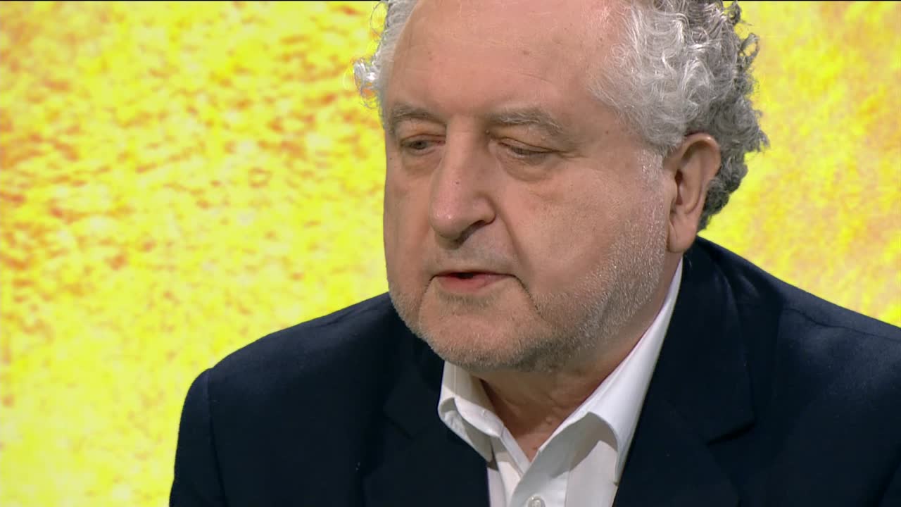 Prokuratura wszczęła śledztwo w sprawie niedopełnienia obowiązków lub przekroczenia uprawnień przez prezesa Trybunału Konstytucyjnego Andrzeja Rzeplińskiego - informuje Polska Agencja Prasowa.