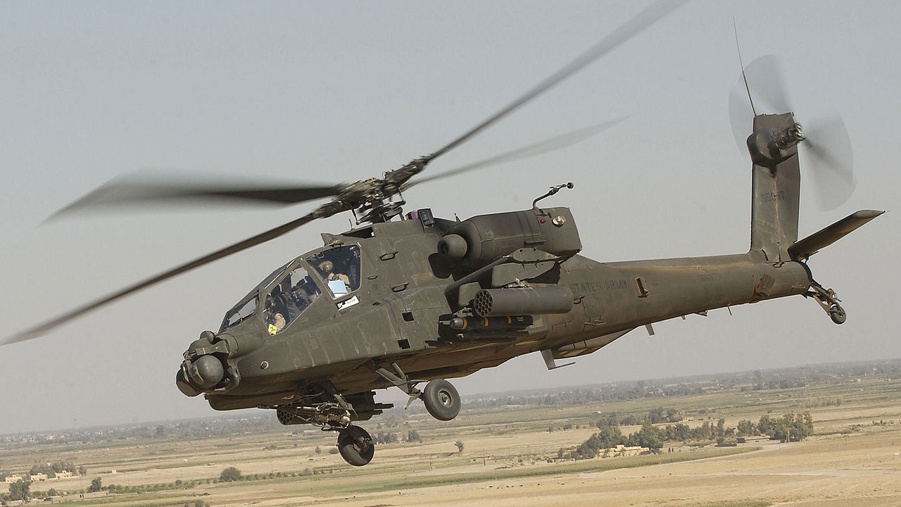 Śmigłowiec szturmowy Boeing AH-64 Apache. Fot. www.wikipedia.org