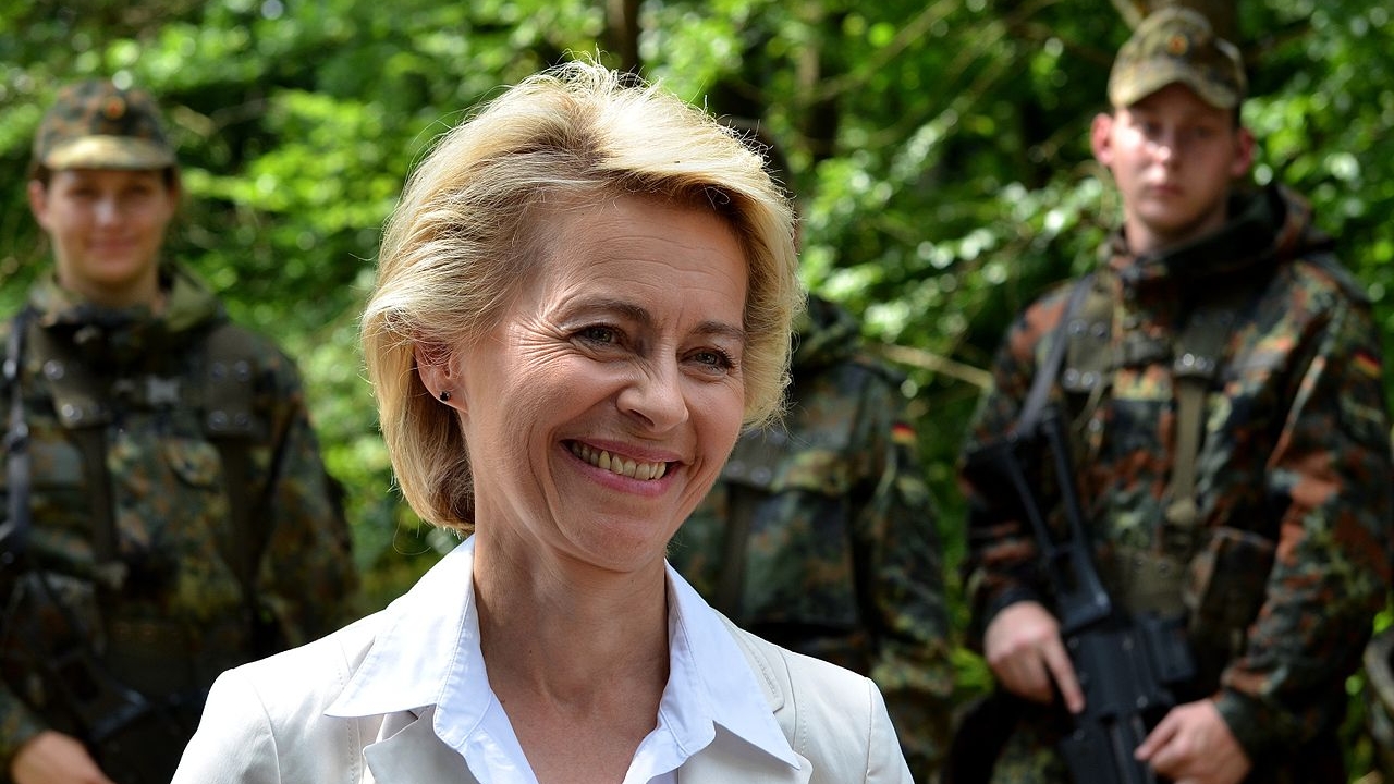 Kandydatka na przewodniczącą Komisji Europejskiej Ursula von der Leyen spotka się w środę z szefami wszystkich grup politycznych w Parlamencie Europejskim w Brukseli. Ma też zaplanowane spotkania z europosłami z frakcji socjalistów i liberałów-centrystów.