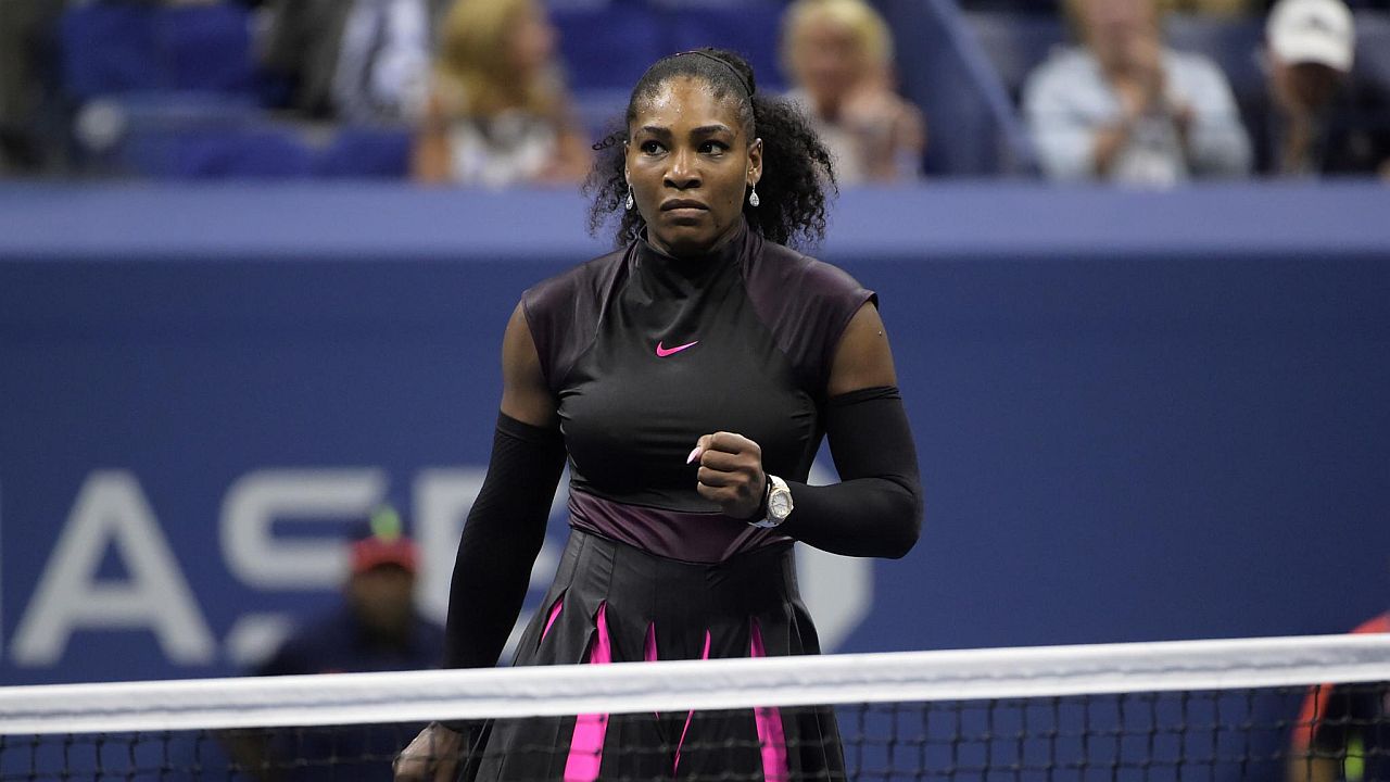 Najlepsza tenisistka ostatnich lat Serena Williams jest w ciąży. Amerykanka ogłosiła radosną wiadomość na jednym z portali społecznościowych zamieszczając zdjęcie, na którym prezentuje swój brzuszek, i podpisując je 20 tygodni.