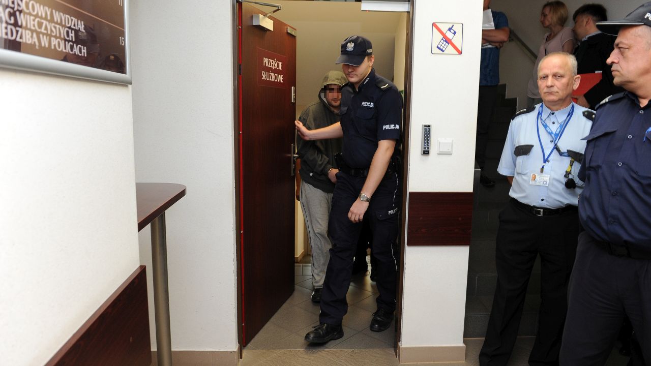 Porywacz Mai z Wołczkowa trafi do zamkniętego szpitala psychiatrycznego - tak zdecydował w poniedziałek sąd w Policach i umorzył śledztwo przeciwko Adrianowi M.