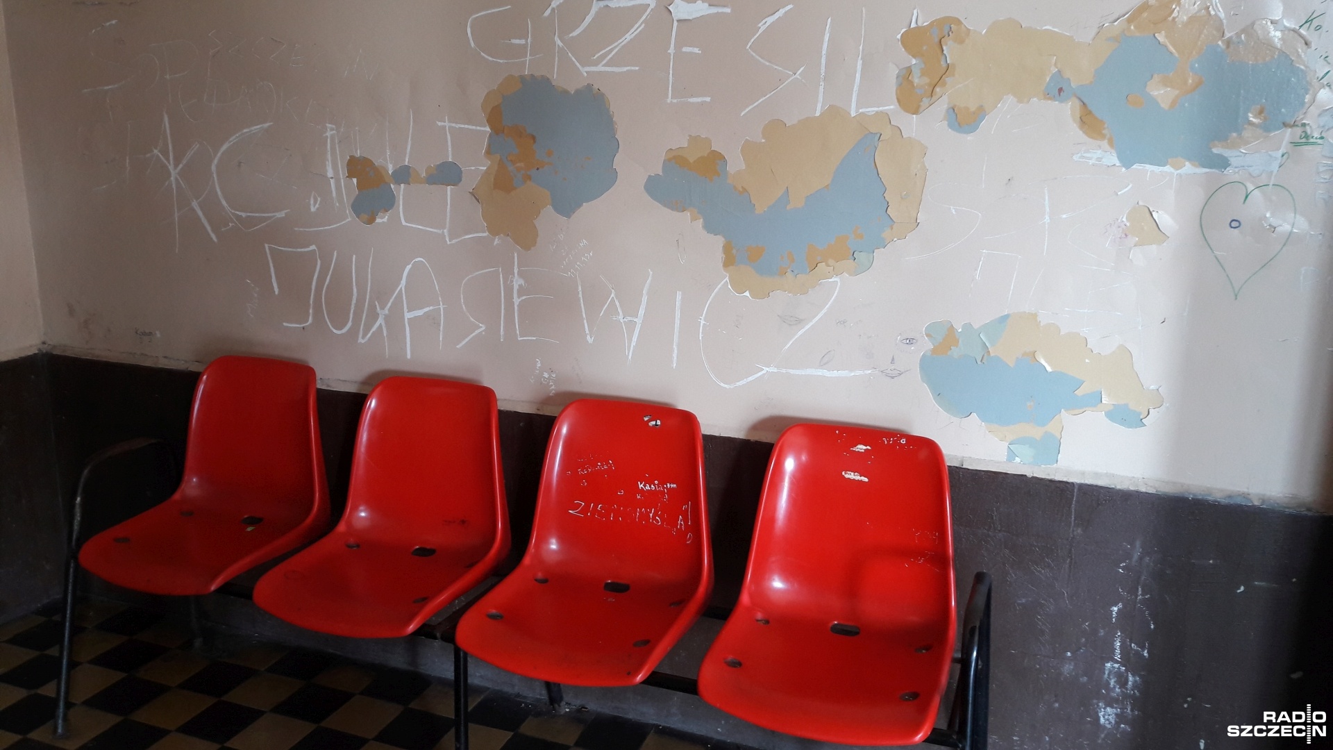 Po kilku miesiącach opóźnienia, miasto wybrało z przetargu firmę, która zmodernizuje poczekalnię. Miasto zapłaci za remont blisko 380 tys. zł.