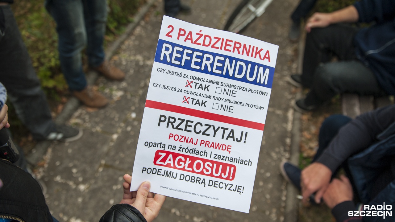 Przebieg niedzielnego referendum w gminie Płoty był zakłócany - twierdzą mieszkańcy.