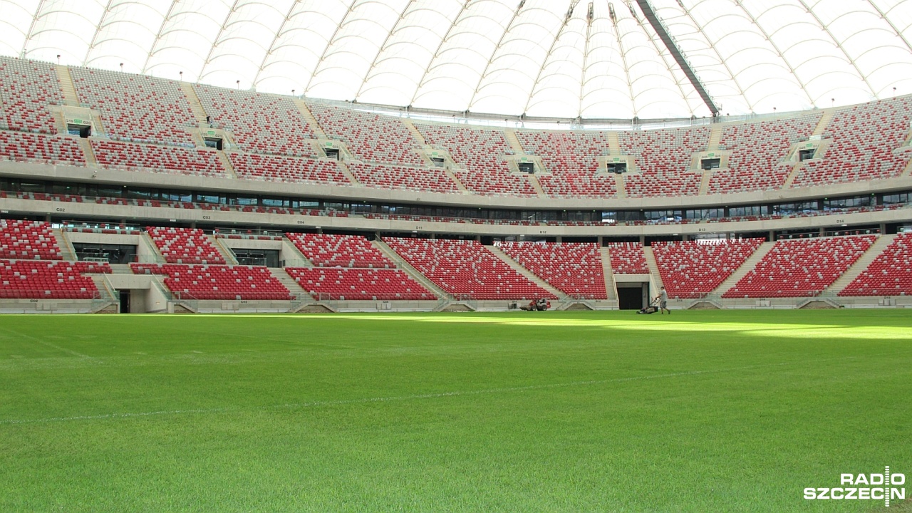 Fernando Santos będzie nowym selekcjonerem piłkarskiej reprezentacji Polski. Prezes Polskiego Związku Piłki Nożnej Cezary Kulesza w mediach społecznościowych opublikował zdjęcie z portugalskim trenerem z podpisem Do zobaczenia jutro na konferencji na PGE Narodowym.
