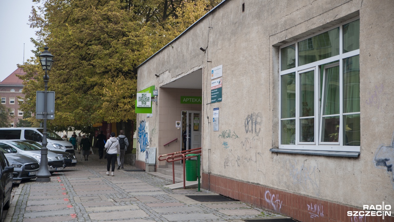 Inwestycja w stary budynek przychodni na ulicy Staromłyńskiej w Szczecinie wciąż tylko w planach.