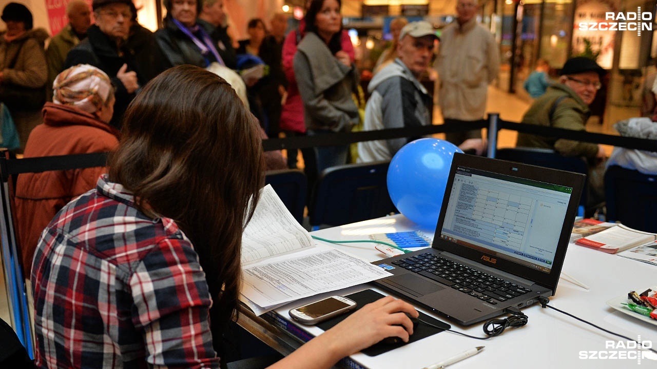 Donieś na siebie, a unikniesz kary - tak radzą urzędnicy skarbówki. Kto spóźnił się ze złożeniem PIT-a, powinien zrobić to jak najszybciej i dołączyć do zeznania tzw. czynny żal.