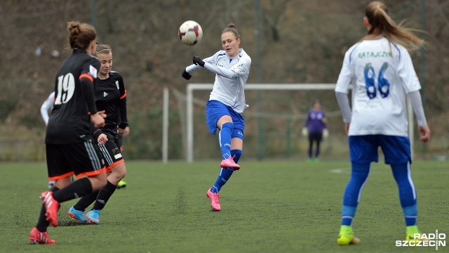 Olimpia Szczecin - GOSiRKi Piaseczno 4:0. Fot. Łukasz Szełemej [Radio Szczecin] Walka o utrzymanie nadal trwa. Efektowne zwycięstwo Olimpii [ZDJĘCIA]