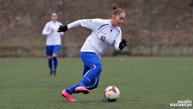 Olimpia Szczecin - GOSiRKi Piaseczno 4:0. Fot. Łukasz Szełemej [Radio Szczecin] Walka o utrzymanie nadal trwa. Efektowne zwycięstwo Olimpii [ZDJĘCIA]