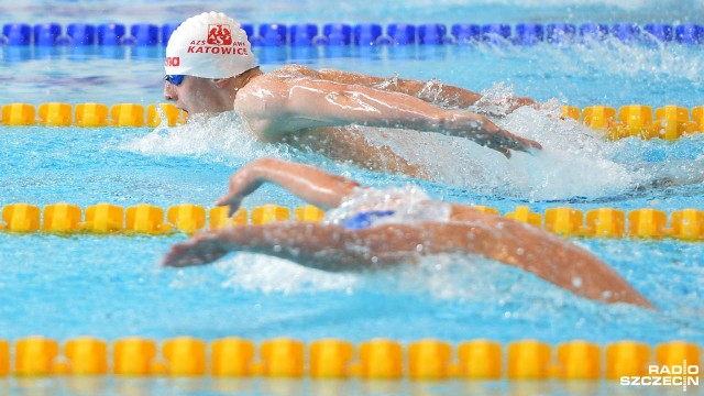 Mistrzostwa Polski w pływaniu na basenie Floating Arena. Fot. Łukasz Szełemej [Radio Szczecin] Złoto i przepustka na olimpiadę Mateusza Sawrymowicza [ZDJĘCIA]