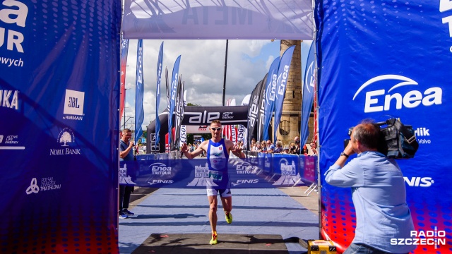 Tegoroczny Triathlon Szczecin jest największym w trzyletniej historii organizacji zawodów z cyklu Enea Triathlon Tour w stolicy Pomorza Zachodniego. Fot. Konrad Nowak [Radio Szczecin] Tylko dla twardzieli. Zwycięzcy triathlonu w Szczecinie [WIDEO, ZDJĘCIA]