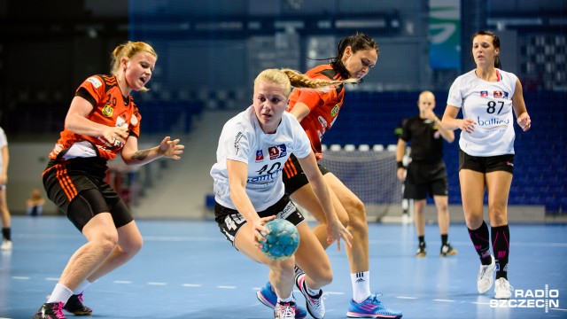 Porażka szczecińskich szczypiornistek na inaugurację Baltica Summer Cup w Szczecinie. Piłkarki Pogoni przegrały z Zagłębiem Lubin 27:28. Fot. Konrad Nowak [Radio Szczecin] Baltica sprawdza formę w Szczecinie. Z Zagłębiem nie poszło [ZDJĘCIA]