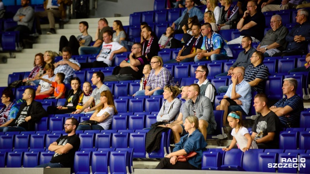 Porażka szczecińskich szczypiornistek na inaugurację Baltica Summer Cup w Szczecinie. Piłkarki Pogoni przegrały z Zagłębiem Lubin 27:28. Fot. Konrad Nowak [Radio Szczecin] Baltica sprawdza formę w Szczecinie. Z Zagłębiem nie poszło [ZDJĘCIA]