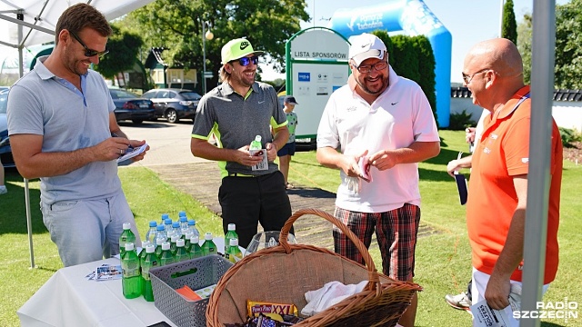 Turniej World Amateur Golfers Championship na zachodniopomorskich polach potrwa do soboty. Bierze w nim udział 232 zawodników. Fot. Jarosław Gaszyński [Radio Szczecin] Gąsowski wjechał do bunkra. "Zacząłem wołać o pomoc" [ZDJĘCIA]