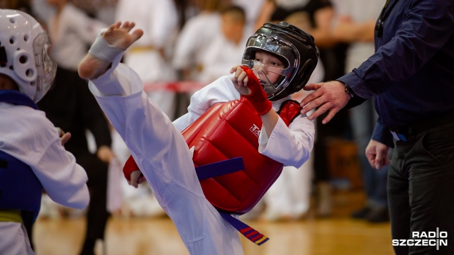 Turniej Kyokushin Karate w Szczecinie. Fot. Konrad Nowak [Radio Szczecin] Turniej Kyokushin Karate w Szczecinie. "Liczy się kontakt" [ZDJĘCIA]