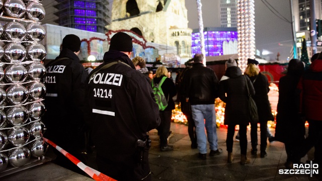 Policja cały czas patroluje okolice zdarzenia. Fot. Konrad Nowak [Radio Szczecin] "Obawiam się i patrzę za siebie. Ale nie wolno po sobie tego pokazywać" [WIDEO, ZDJĘCIA]