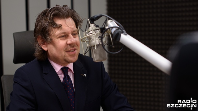Jeżeli PiS napisze dobrą ustawę stoczniową,.Nowoczesna ją poprze - tak zapewnił w poniedziałek szczeciński poseł tej partii. Piotr Misiło w Rozmowach pod krawatem obiecał poparcie ustaw dobrych dla Zachodniopomorskiego.