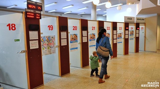 Z Polski wyjechało więcej osób, niż podaje Główny Urząd Statystyczny - informuje Instytut Statystyki Kościoła Katolickiego.