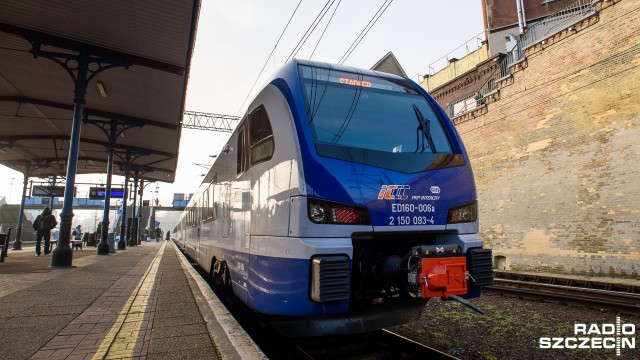 220 tysięcy pasażerów przewiozły w pierwszym miesiącu kursowania nowoczesne pociągi typu Flirt - wylicza spółka PKP Intercity.