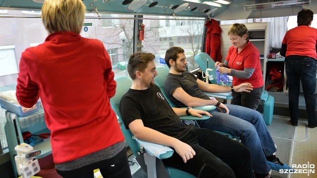 Mobilne Centrum Krwiodawstwa odwiedziło Szczecin. Krwiobus zaparkował na osiedlu akademickim Akademii Morskiej przy ul. Starzyńskiego.