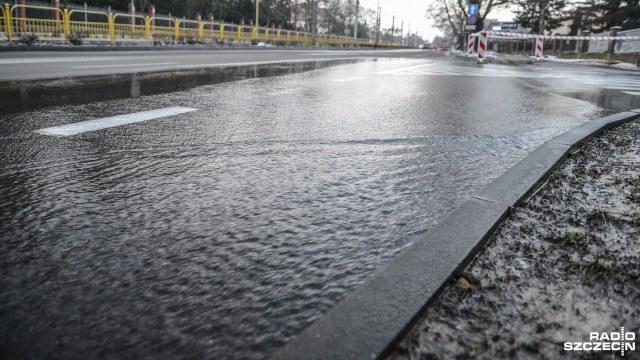 Dwie poważne awarie wodociągów, do których doszło w sobotę w Szczecinie, zostały usunięte - informuje rzecznik Zakładu Wodociągów i Kanalizacji Tomasz Makowski.