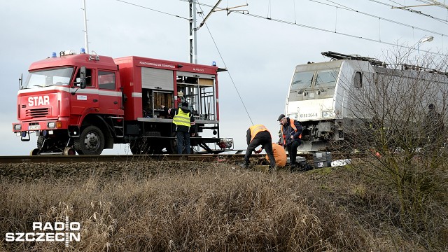 Naprawa toru, który został uszkodzony przez pociąg, który w środę wykoleił się pod Choszcznem, potrwa prawdopodobnie do końca tygodnia.