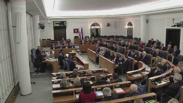 Senat przyjął projekty ustaw zmieniających prokuraturę [WIDEO]