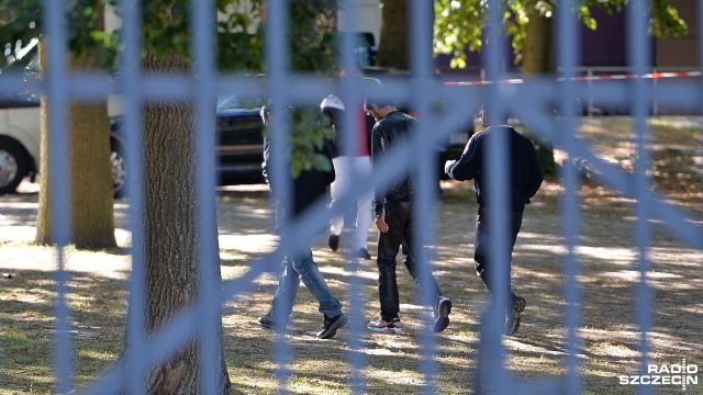 Imigranci zaczepiają mieszkańców, więc wojewoda Władysław Dajczak zarządza dodatkowe kontrole policji i straży granicznej. To w województwie lubuskim. Imigranci przychodzą z Frankfurtu nad Odrą, w którym zostali zakwaterowani i który ze Słubicami łączy most.