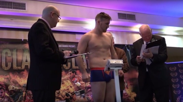 Do ataku doszło podczas ceremonii ważenia uczestników walki bokserskiej w Dublinie, w jednym z tamtejszych hoteli. Jedna osoba zginęła.