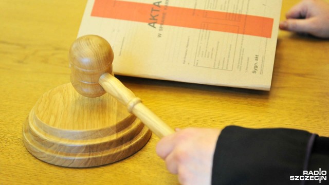 Napastnicy w ubiegłym tygodniu w Barnimie zaatakowali nożem 30-letniego mężczyznę. Decyzję o areszcie i dozorze policyjnym podjął Sąd Rejonowy w Pyrzycach.