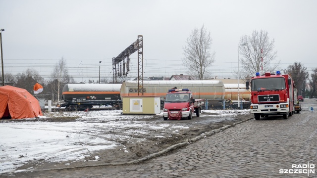 Wciąż nie wiadomo kiedy właściciele cystern usuną je z bocznic w Dąbiu. Zbiorniki należą do trzech różnych prywatnych właścicieli.