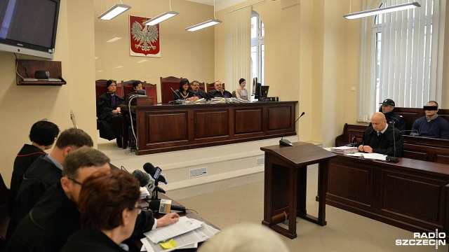 15 lat więzienia i dożywotni zakaz prowadzenia pojazdów - taki wyrok usłyszał kierowca, który dwa lata temu wjechał w przechodniów w Kamieniu Pomorskim i zabił sześć osób.