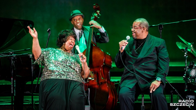 Jazz rodem ze Stanów Zjednoczonych zabrzmiał w sali symfonicznej szczecińskiej filharmonii. W czwartek wieczorem odbył się w niej koncert pod hasłem Kansas City. Impreza oficjalnie zainaugurowała festiwal Szczecin Jazz.