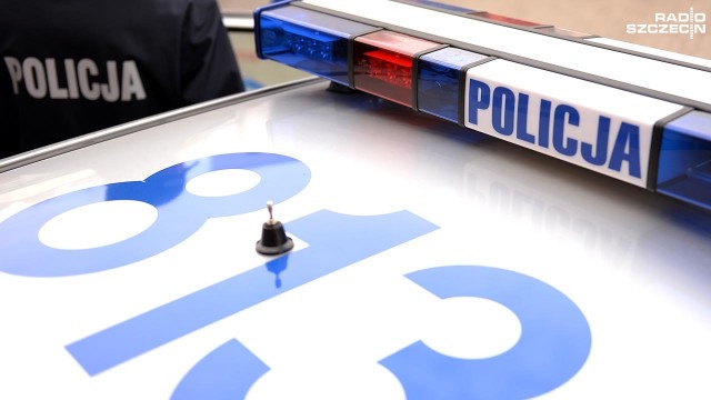 Policjanci z Kamienia Pomorskiego wciąż szukają więźnia, który nie wrócił z pracy na zewnątrz do Aresztu Śledczego w Buniewicach.