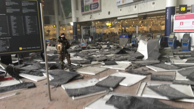 Rośnie liczba ofiar porannych wybuchów na lotnisku Zaventem i w stacjach metra w Brukseli.