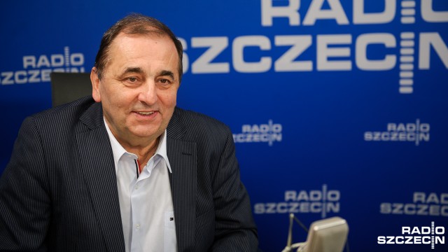 Decyzje powinny zapaść w najbliższych tygodniach - zapewnił prezydent Świnoujścia Janusz Żmurkiewicz w Rozmowie pod krawatem.