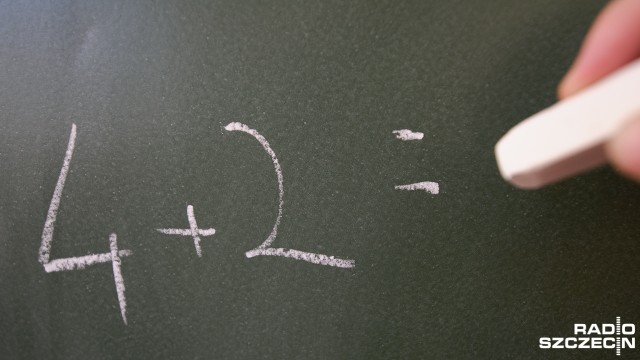 Ponad 2800 uczniów z publicznych szkół podstawowych w Szczecinie we wtorek napisze sprawdzian szóstoklasisty. W regionie test napisze kilkanaście tysięcy uczniów.