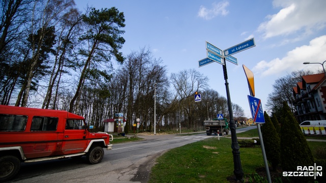 Znów chcą mieć fotoradar. Mieszkańcy Trzęsacza piszą petycje, aby przywrócić stałą kontrolę prędkości w nadmorskiej wsi.