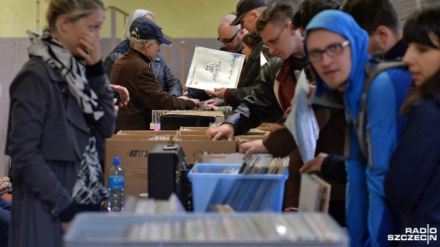 II międzynarodowe święto muzyki i winyli trwa w Szczecinie. W OFF Marinie na Pomorzanach odbywa się Record Store Day.