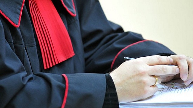 89 procent, czyli 9 na 10 aplikantów Szczecińskiej Izby Adwokackiej zdało egzamin zawodowy. To jeden z najlepszych wyników w kraju. Wyniki ogłosiła już połowa komisji w Polsce, a średnia krajowa to 70 procent.