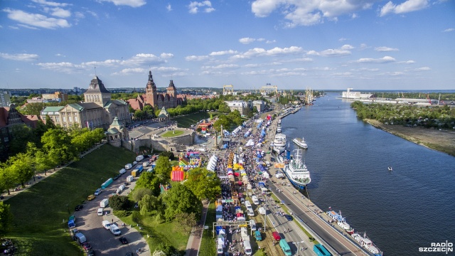 Szczecinianie na Wałach Chrobrego planują wczasy w Hiszpanii. 10 regionów z tego kraju prezentuje się po raz pierwszy na Pikniku nad Odrą.