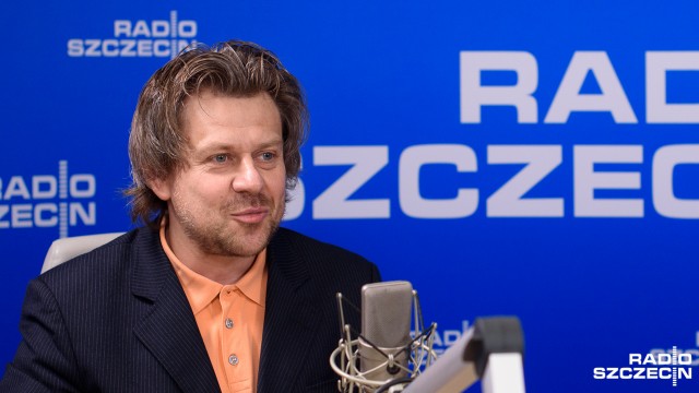 PiS jest mistrzem w opowiadaniu historii o których filozofom się nie śniło - poseł.Nowoczesnej ze Szczecina odpowiada na krytykę posła partii rządzącej. W poniedziałkowych Rozmowach pod krawatem Artur Szałabawka z PiS stwierdził, że Piotr Misiło z.Nowoczesnej jest znany z tego, że więcej zaszkodzi niż pomoże.