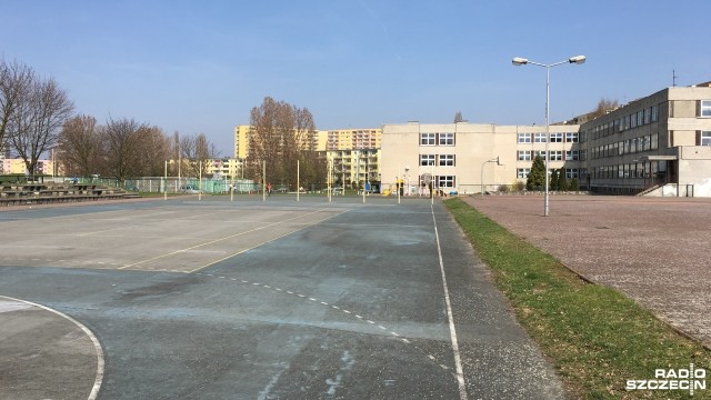 Za prawie 800 tysięcy złotych powstanie na szczecińskim Prawobrzeżu Osiedlowe Centrum Sportu i Rekreacji. Władze miasta podpisały właśnie umowę ze szczecińską firmą Solid-Stet.