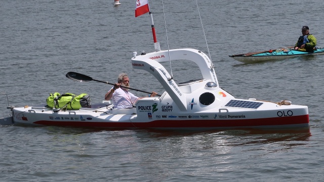 W niedzielę po 19 (polskiego czasu) rozpoczęła się trzecia wyprawa kajakarza z Polic po Atlantyku. Wystartował z kei na marinie w New Jersey, a wydarzenie obserwowało wielu jego sympatyków.