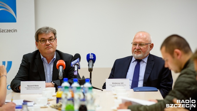 Dwa dni w hotelu w Gdyni czy obiad w Kołobrzegu opłacony ze służbowej karty - tak funkcjonowały władze szczecińskiego Zakładu Wodociągów i Kanalizacji.
