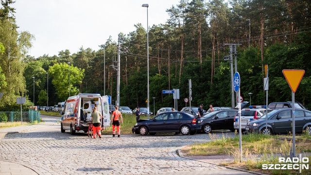 Dziecko trafiło do szpitala po wypadku, do którego doszło przed jeziorem Głębokie od strony Tanowa.