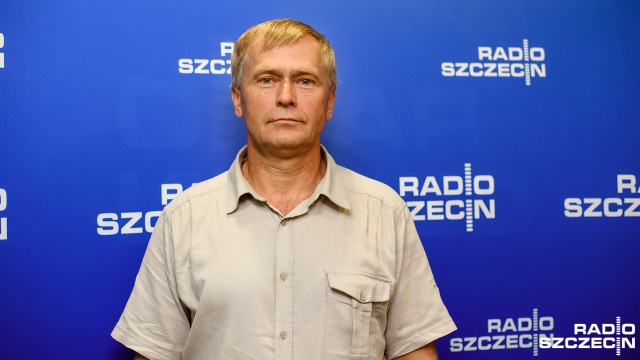 Tomasz Kaliszewski ze Szczecina inspiruje się wyczynami polickiego podróżnika, Aleksandra Doby.