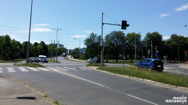 W tym roku powinniśmy poznać wykonawcę budowy nowego ronda u zbiegu ul. Szafera i Arkońskiej z al. Wojska Polskiego w Szczecinie. Dodatkowo wydłużone zostanie tam torowisko tramwajowe łączące rondo z pętlą Las Arkoński.